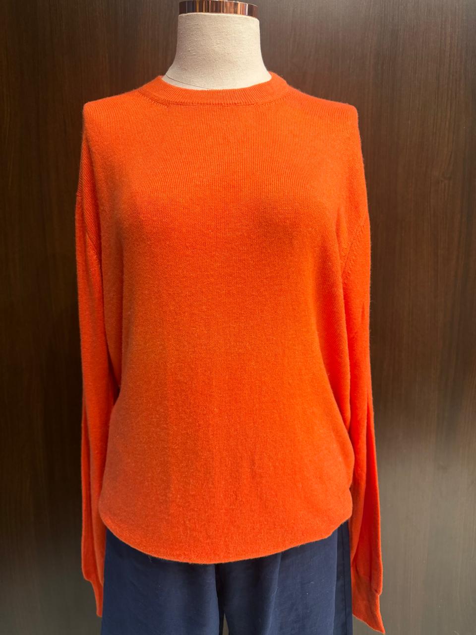 Suéter 100%lã de cashmere.gola redonda. Unissex. Tamanho único