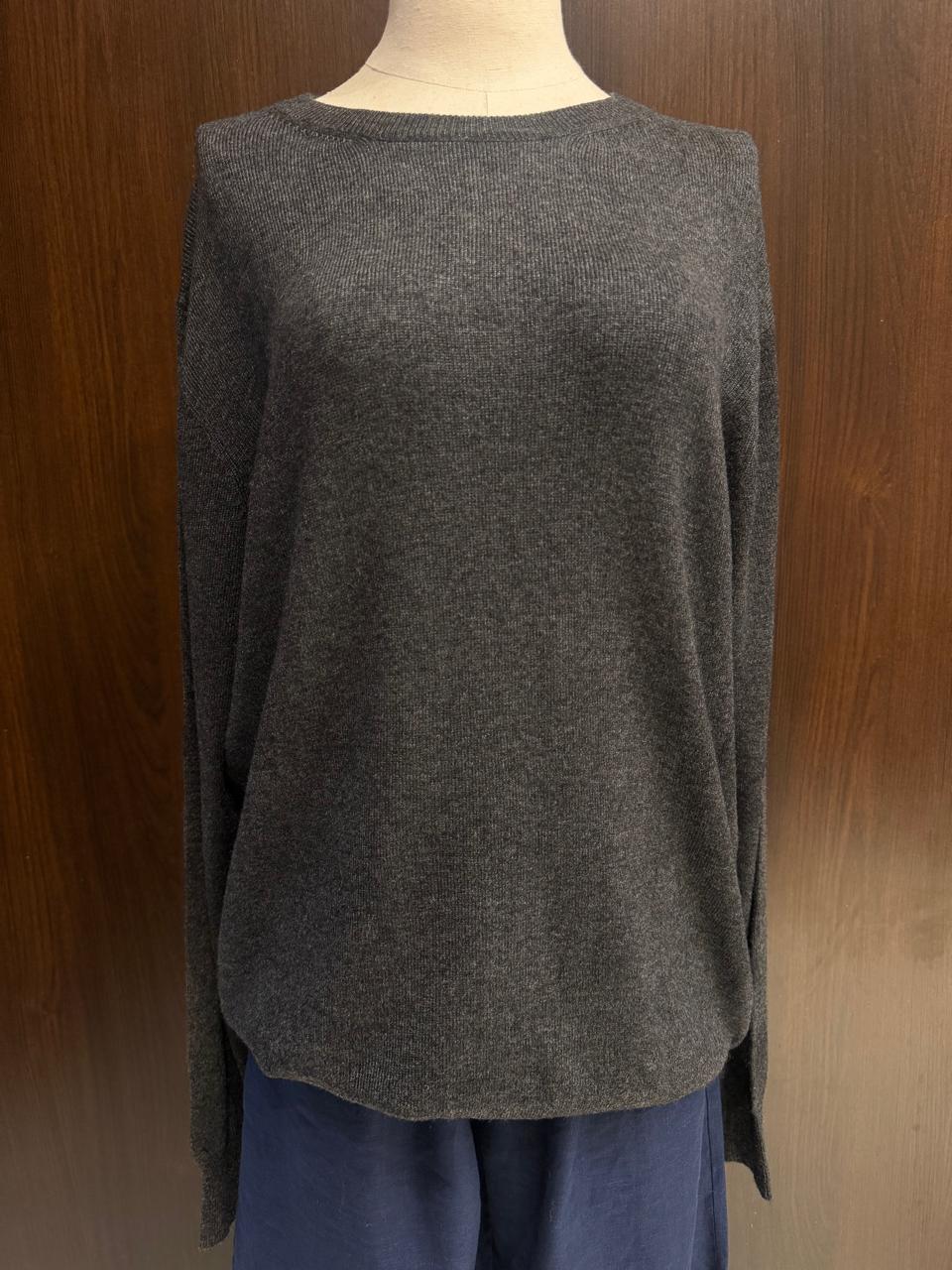 Suéter 100%lã de cashmere.gola redonda. Unissex. Tamanho único