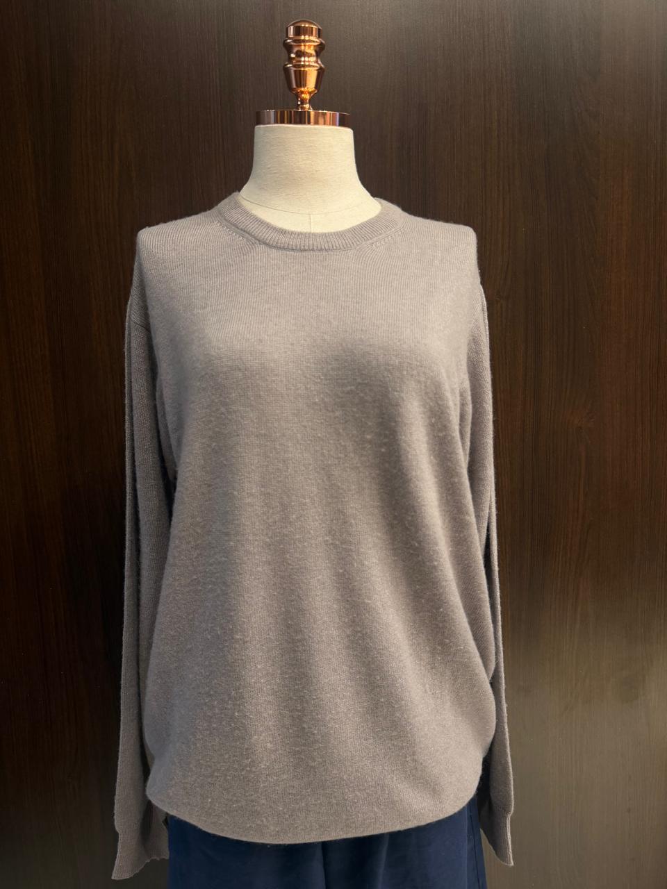 Suéter 100%lã de cashmere.gola redonda. Unissex. Tamanho único