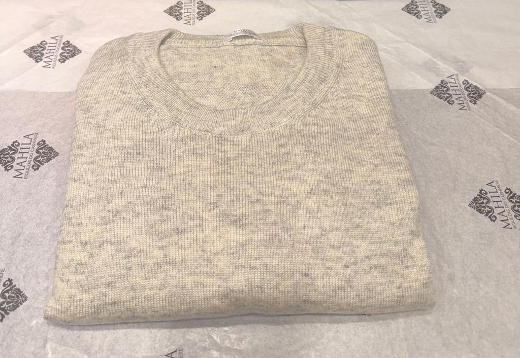 Suéter 100%lã de cashmere.gola redonda. Unissex. Tamanho único
