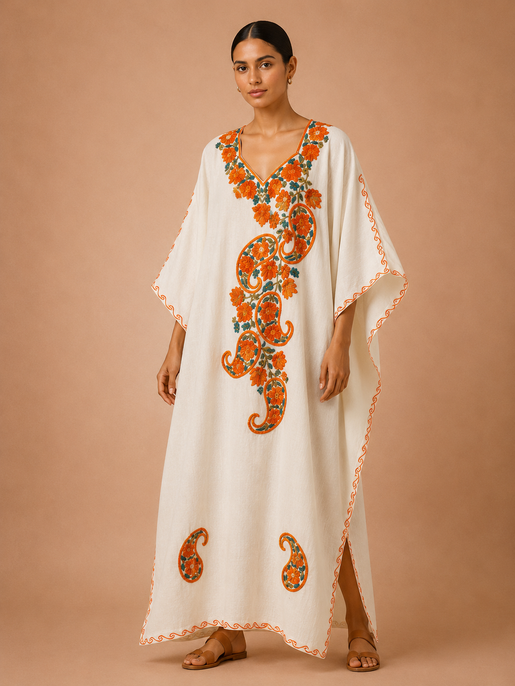 Kaftan Bordado – Creme Paisley Laranja Turquesa