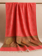 Pashmina Jacquard Paisley com Barra Ornamental — Coral