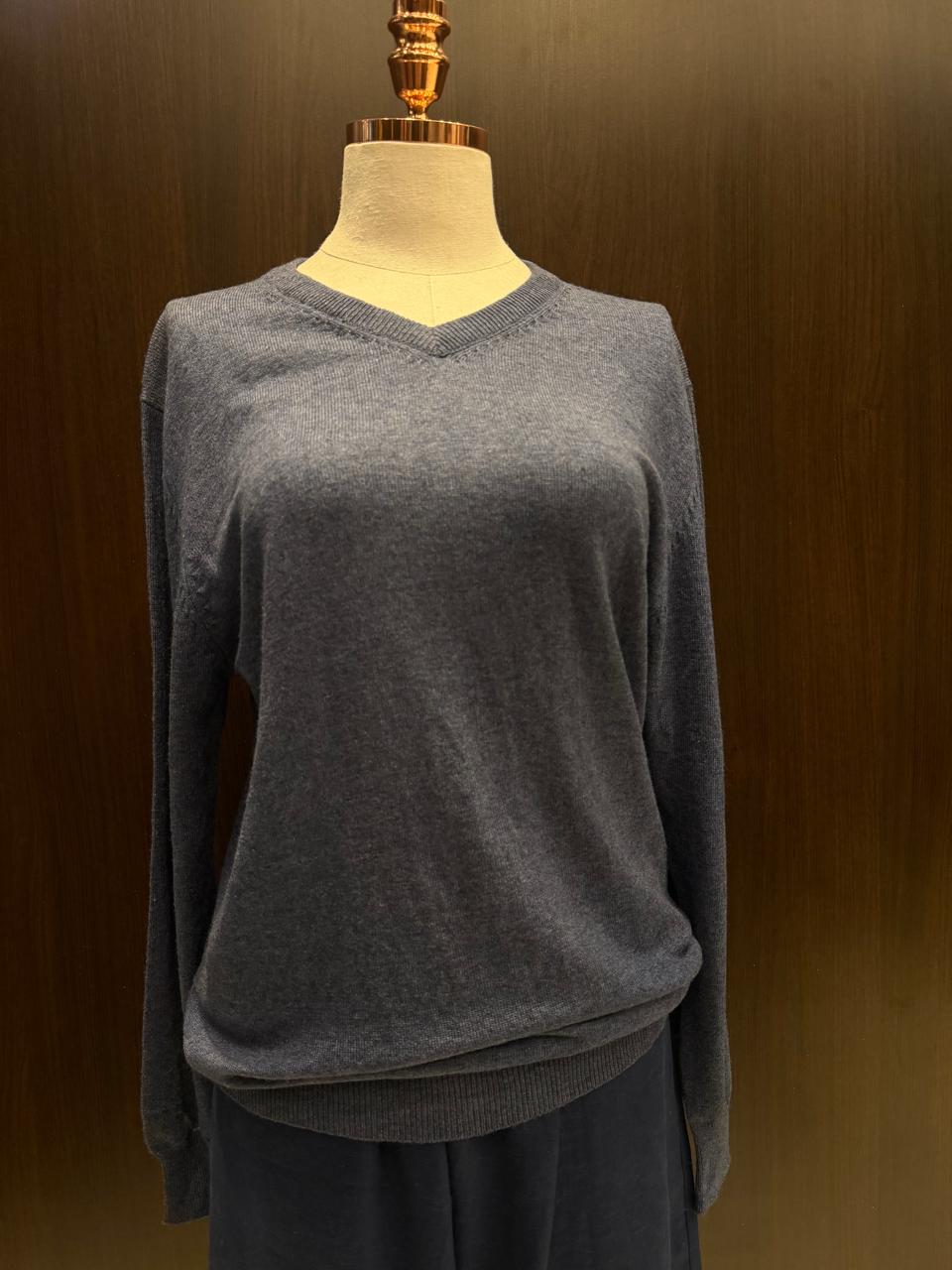 Suéter 100%lã de cashmere.gola redonda. Unissex. Tamanho único