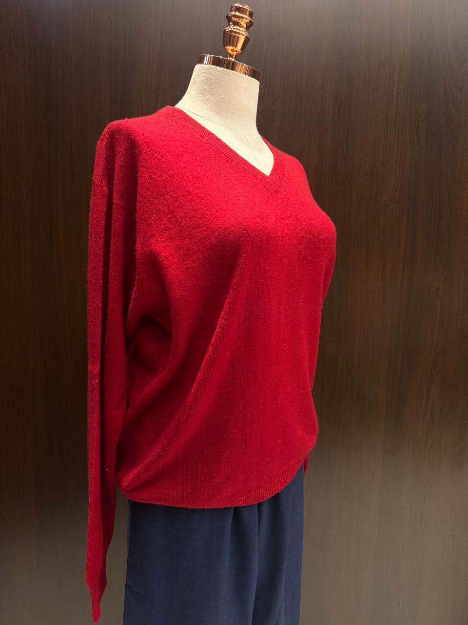 Suéter 100%lã de cashmere.gola redonda. Unissex. Tamanho único