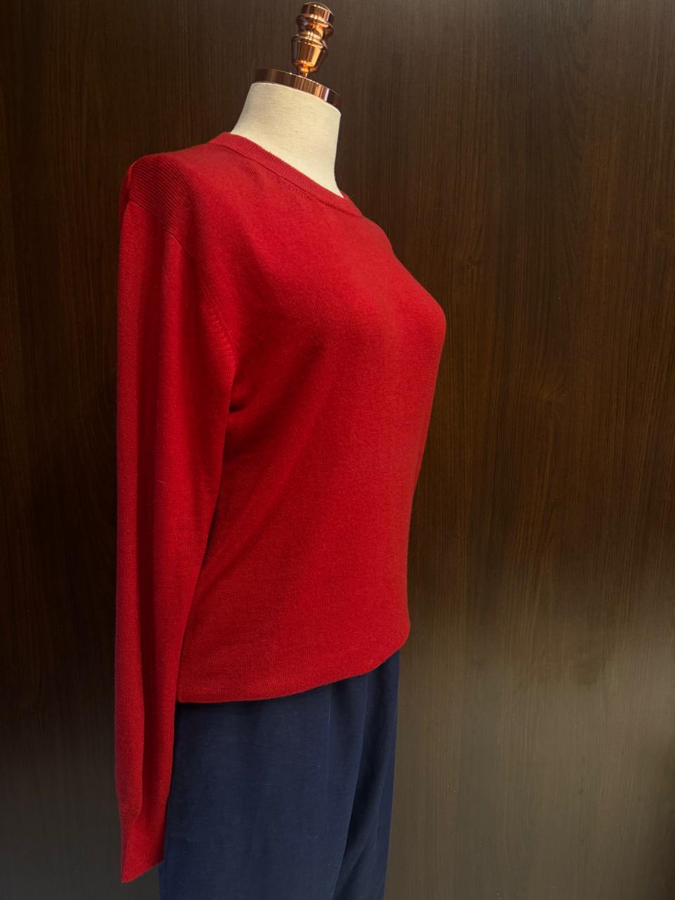 Suéter 100%lã de cashmere.gola redonda. Unissex. Tamanho único