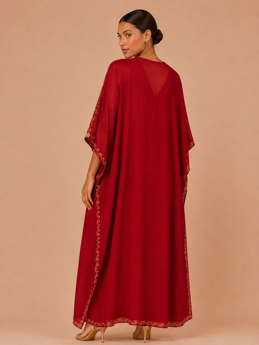 Kaftan Bordado – Vinho Floral Amarelo Turquesa