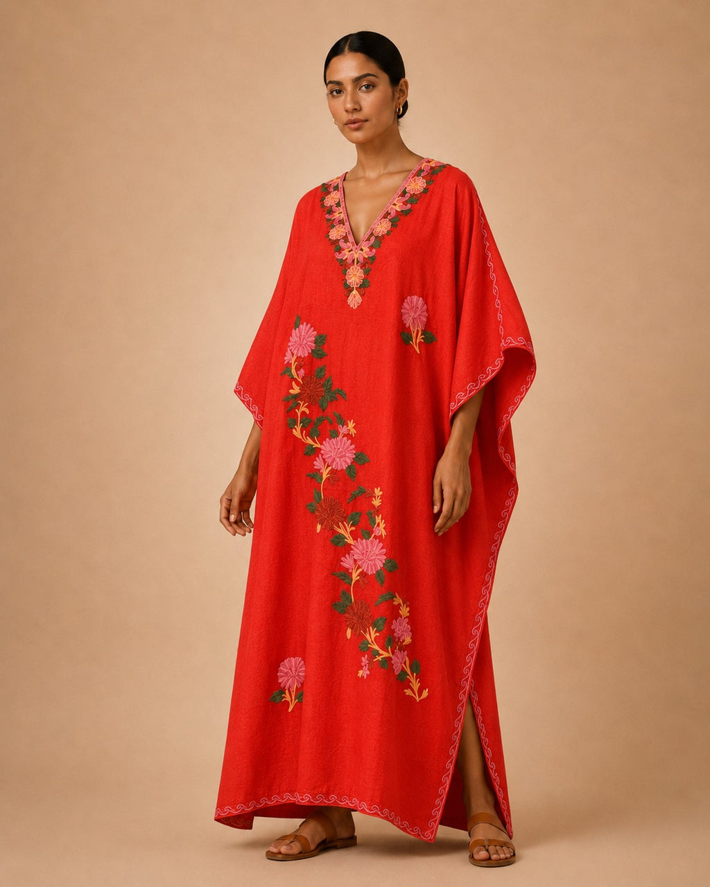 Kaftan Bordado – Vermelho Crisântemo Malva