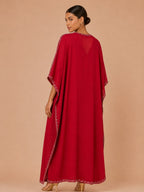 Kaftan Bordado – Vermelho Crisântemo Malva