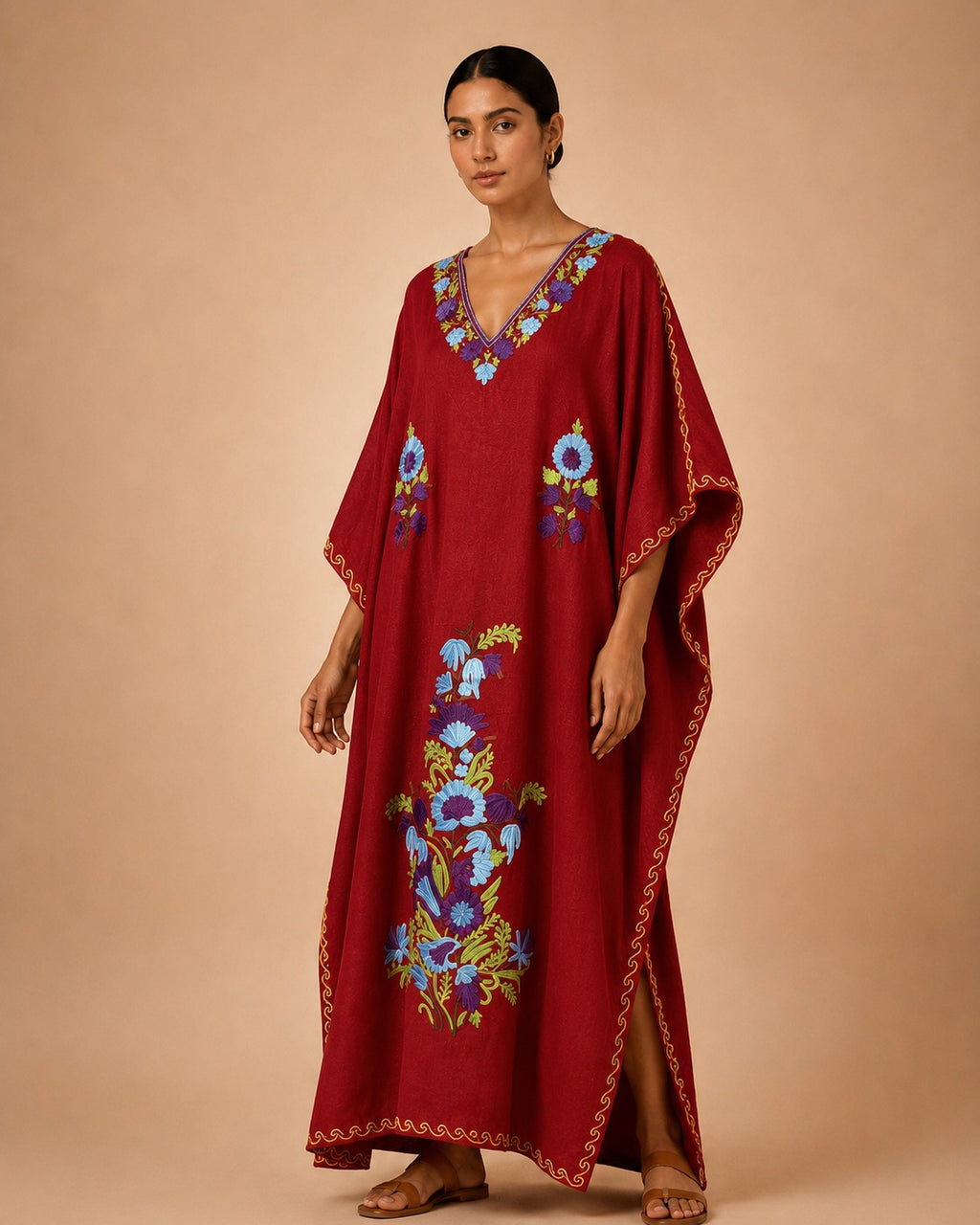 Kaftan Bordado – Vermelho Floral Roxo Azul