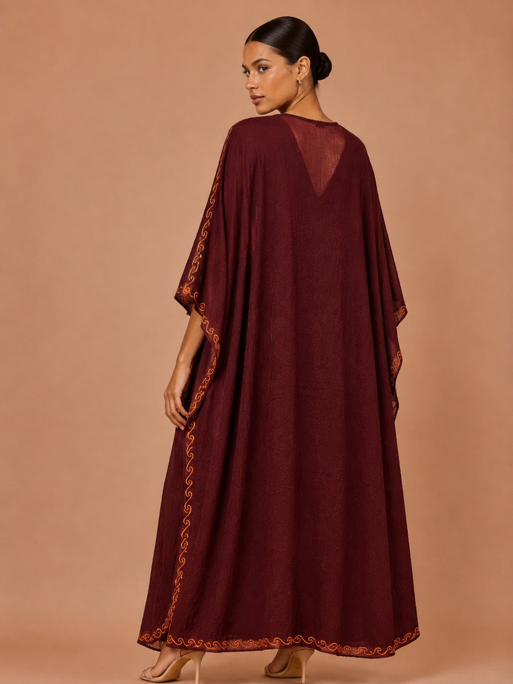 Kaftan Bordado – Terracota Floral Calêndula