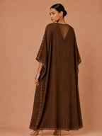 Kaftan Bordado – Marrom Paisley Coral