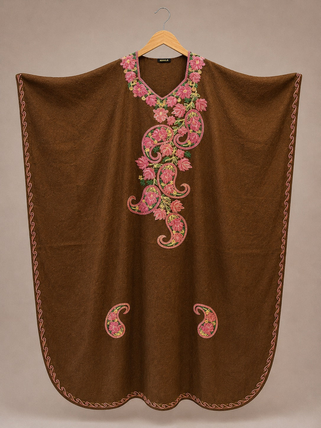 Kaftan Bordado – Marrom Paisley Coral