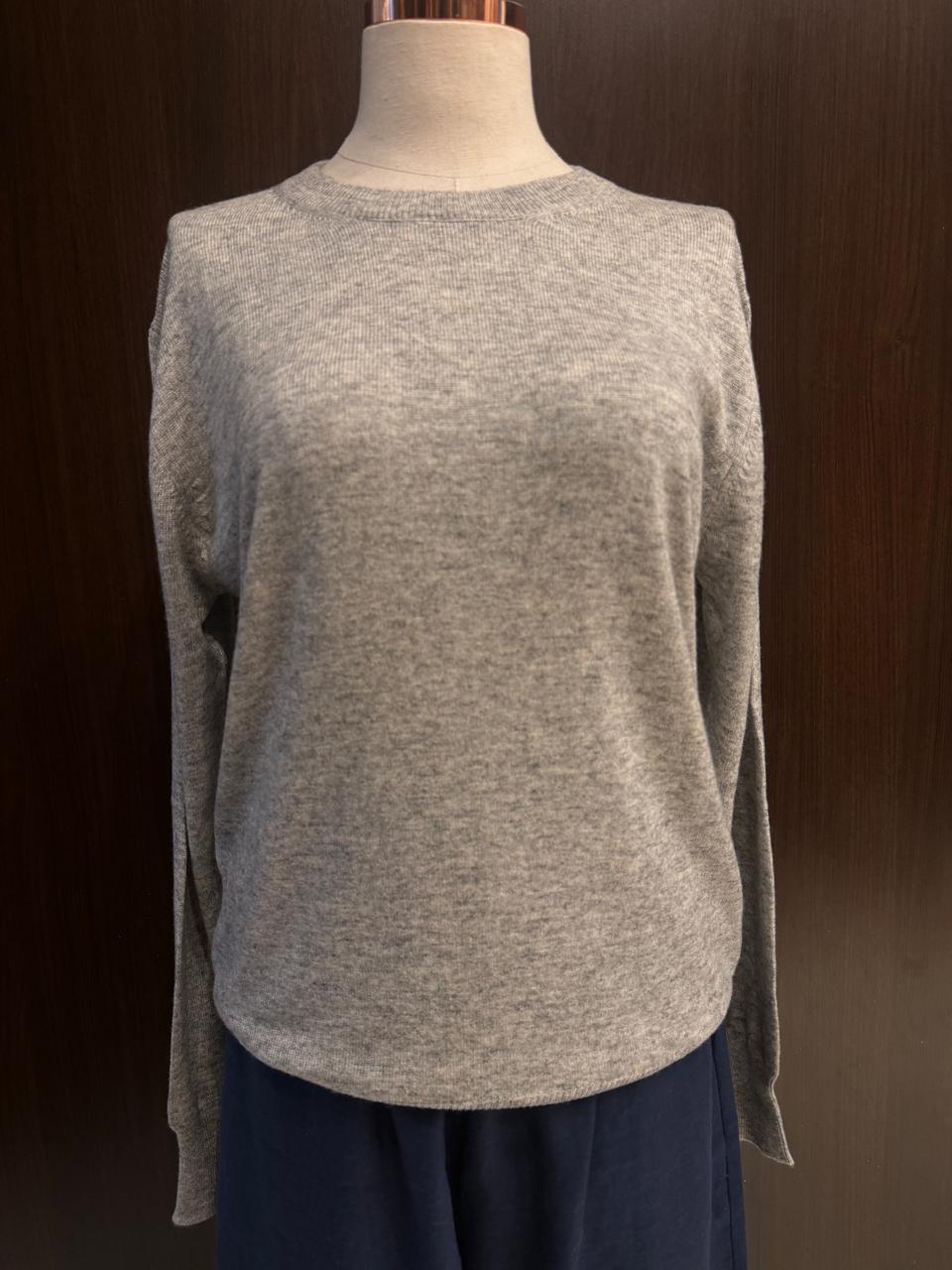 Suéter 100%lã de cashmere.gola redonda. Unissex. Tamanho único