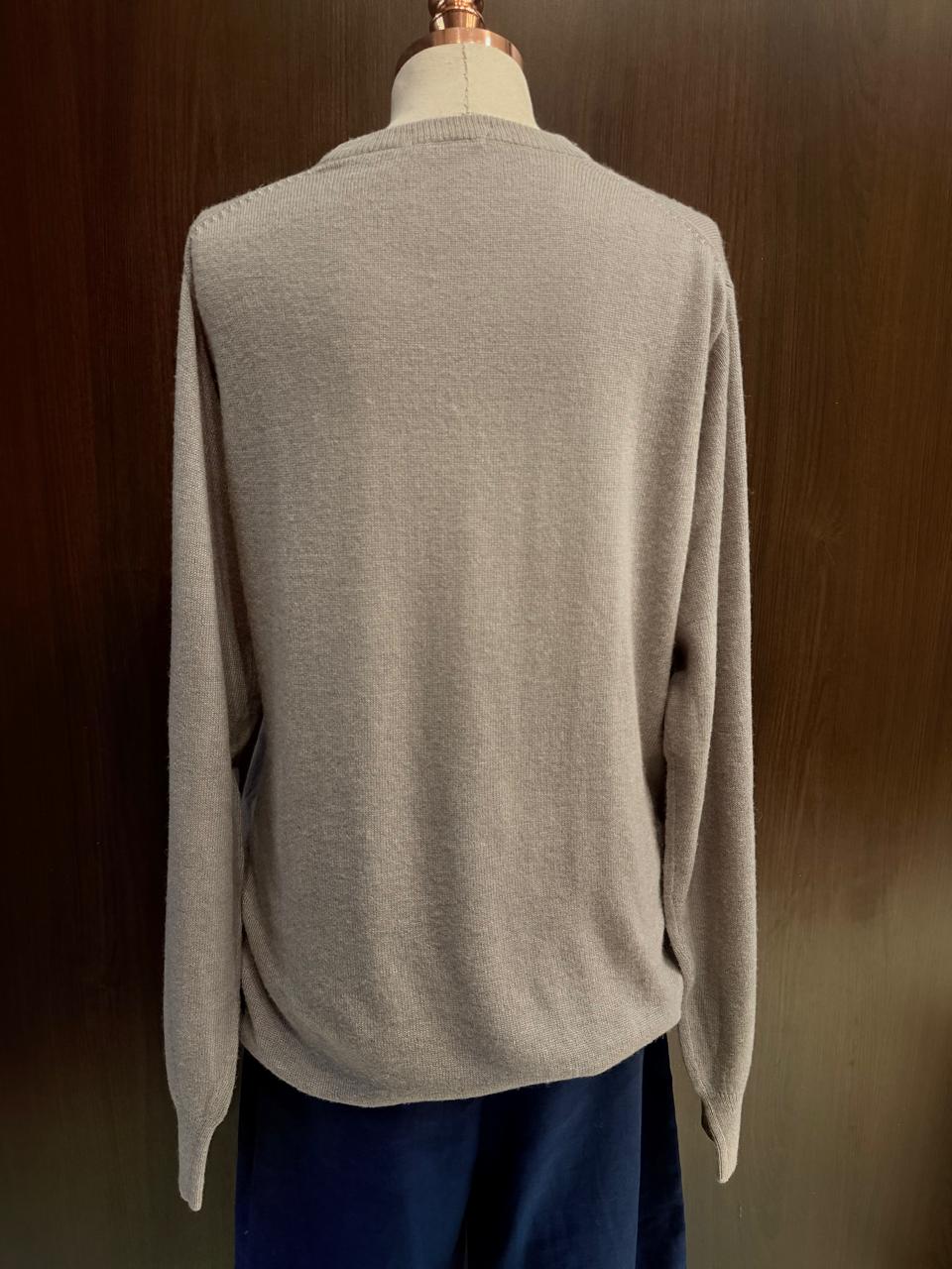 Suéter 100%lã de cashmere.gola redonda. Unissex. Tamanho único