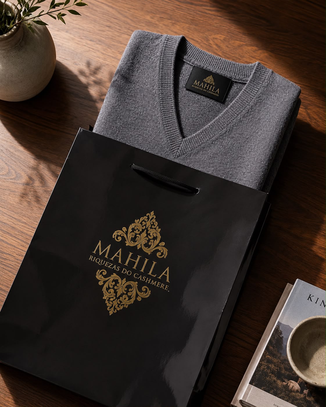 Suéter 100%lã de cashmere.gola redonda. Unissex. Tamanho único