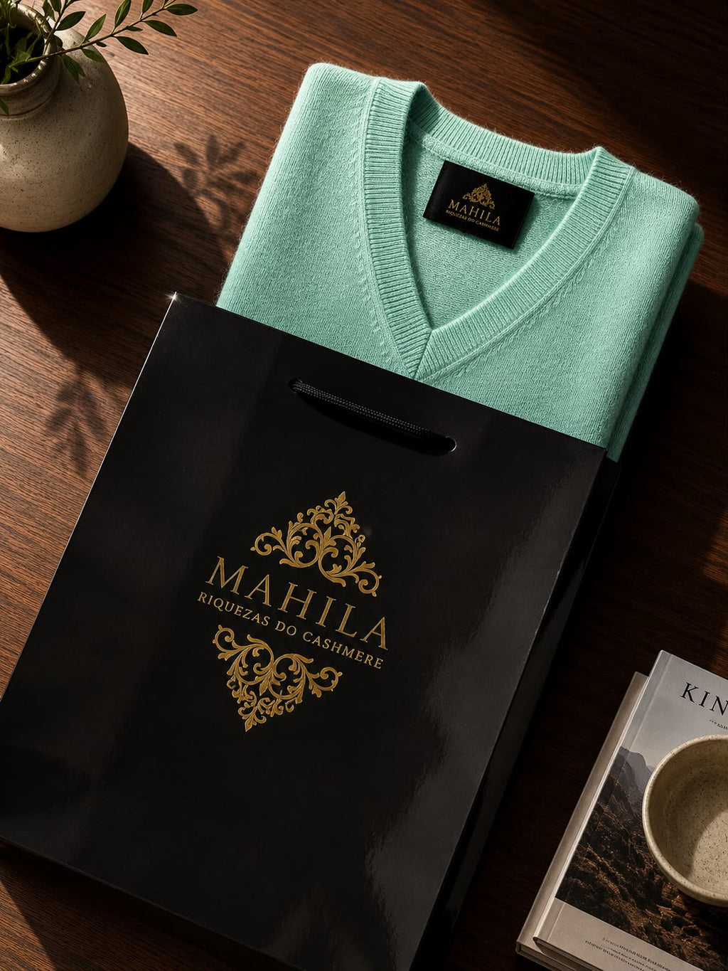 Suéter 100%lã de cashmere.gola redonda. Unissex. Tamanho único