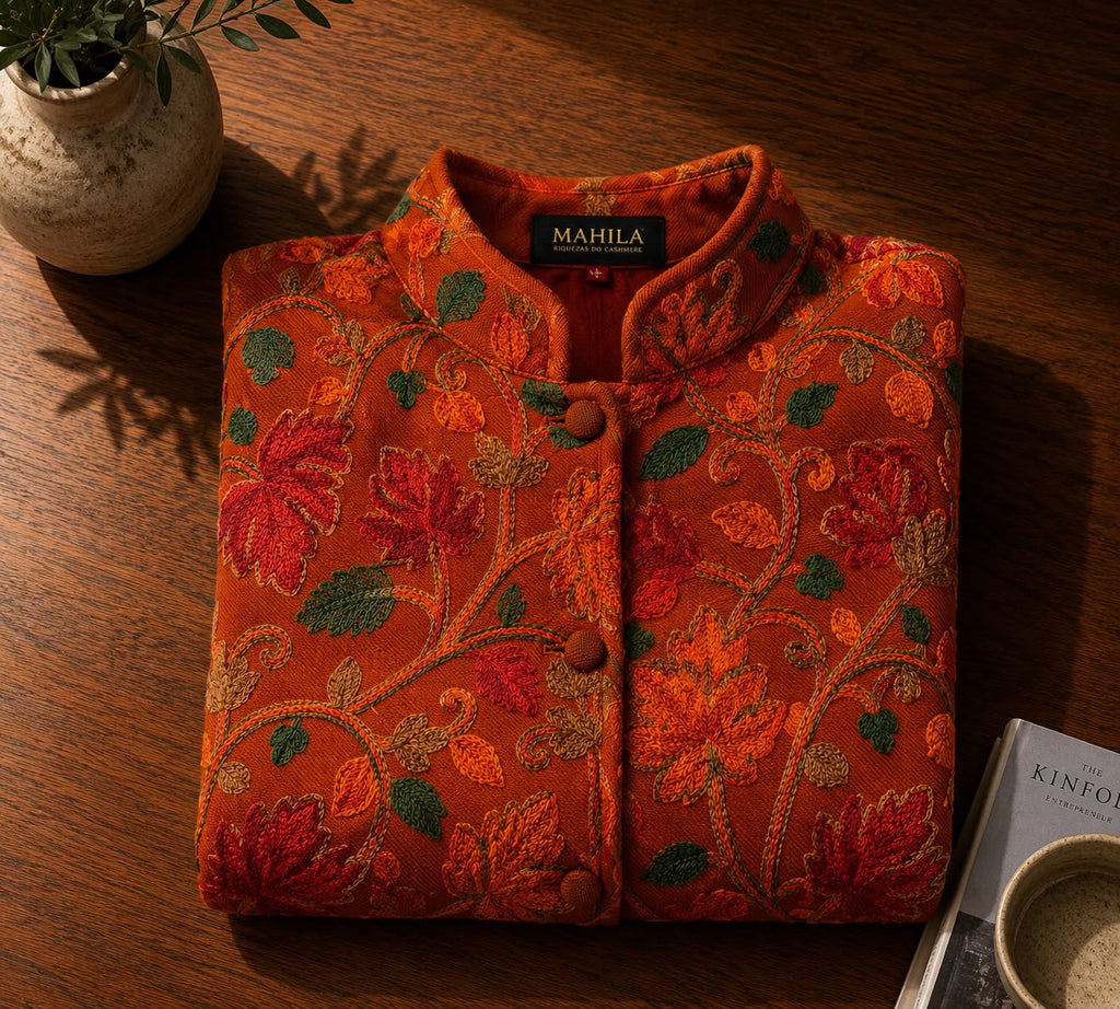 Casaco de Lã Bordado Estampado