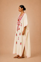 Kaftan Bordado – Creme Floral Rosa (A)
