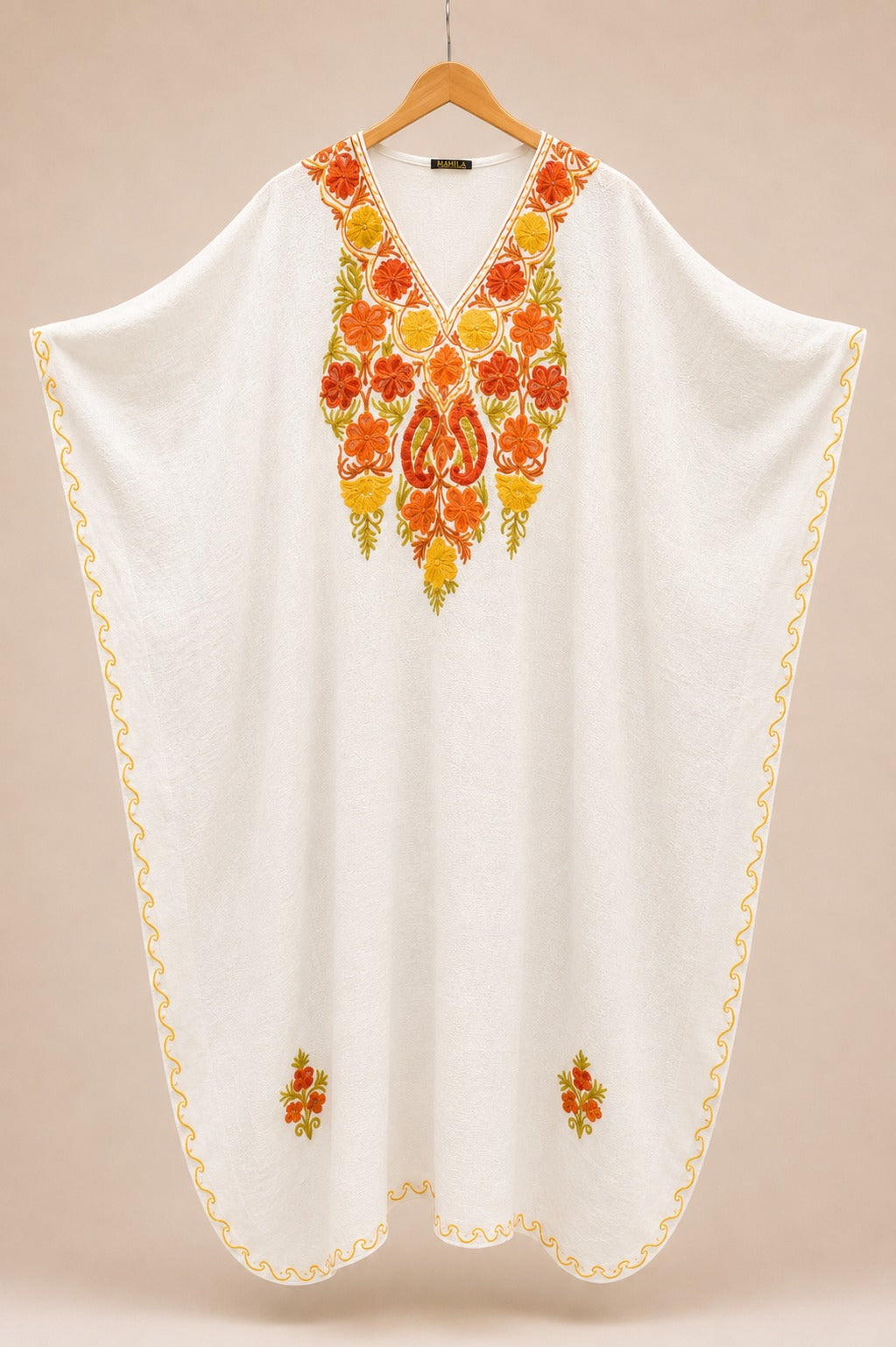 Kaftan Bordado – Branco Floral Vermelho Dourado
