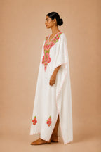 Kaftan Bordado – Branco Medalhão Coral
