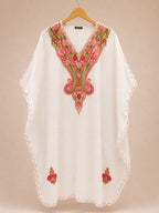 Kaftan Bordado – Branco Medalhão Coral