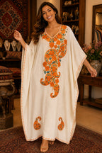 Kaftan Bordado – Creme Paisley Laranja Turquesa
