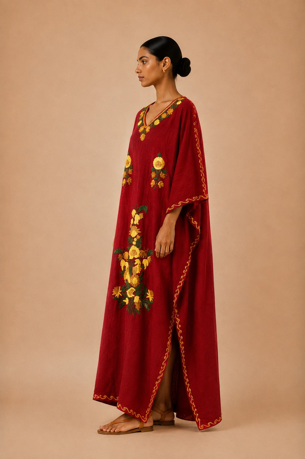 Kaftan Bordado – Vinho Floral Dourado