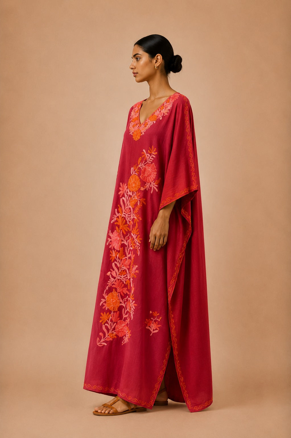 Kaftan Bordado – Vermelho Floral Coral