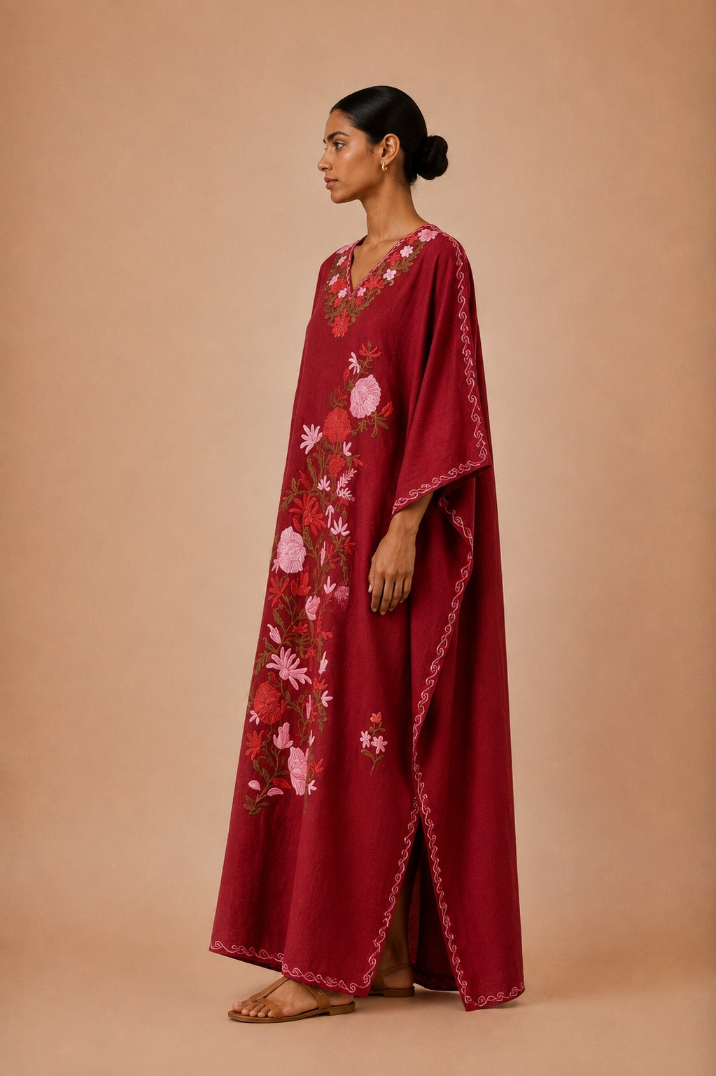 Kaftan Bordado – Vermelho Floral Rosa Marrom
