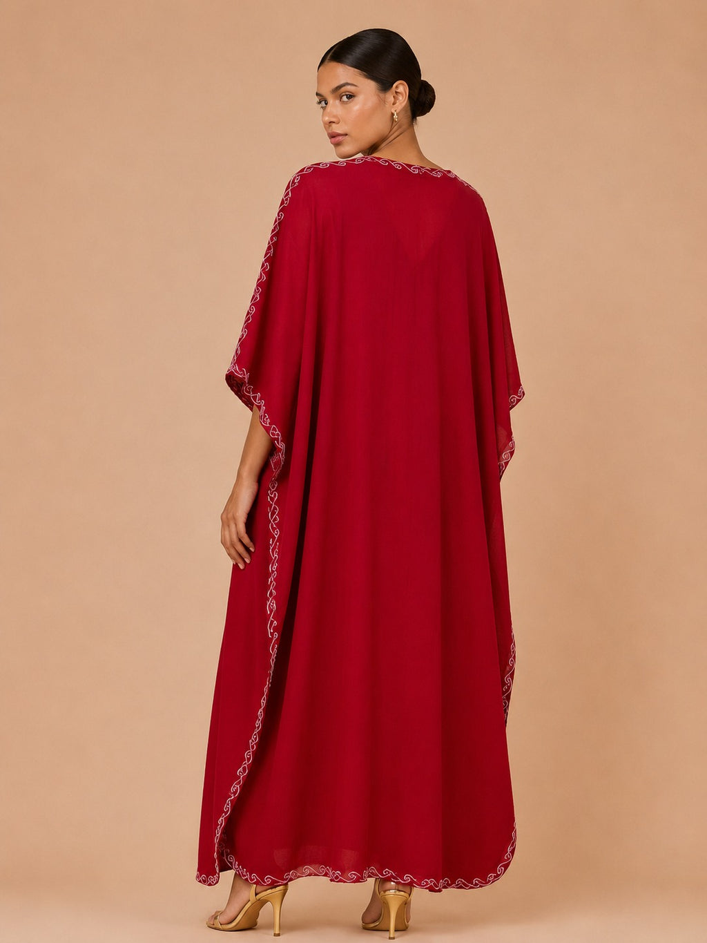 Kaftan Bordado – Vermelho Floral Rosa Marrom
